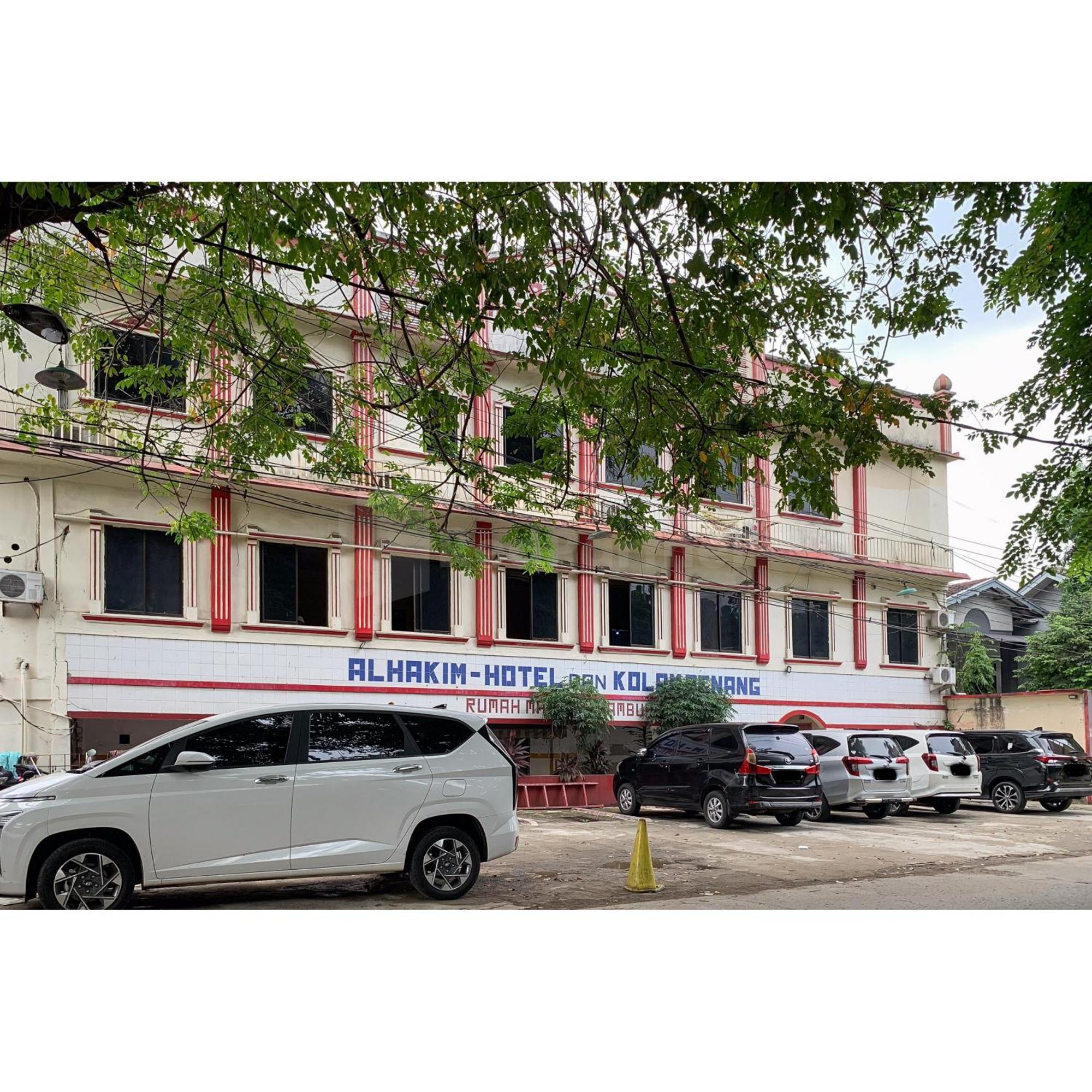 Hotel Al Hakim Syariah Redpartner Bekasi Extérieur photo