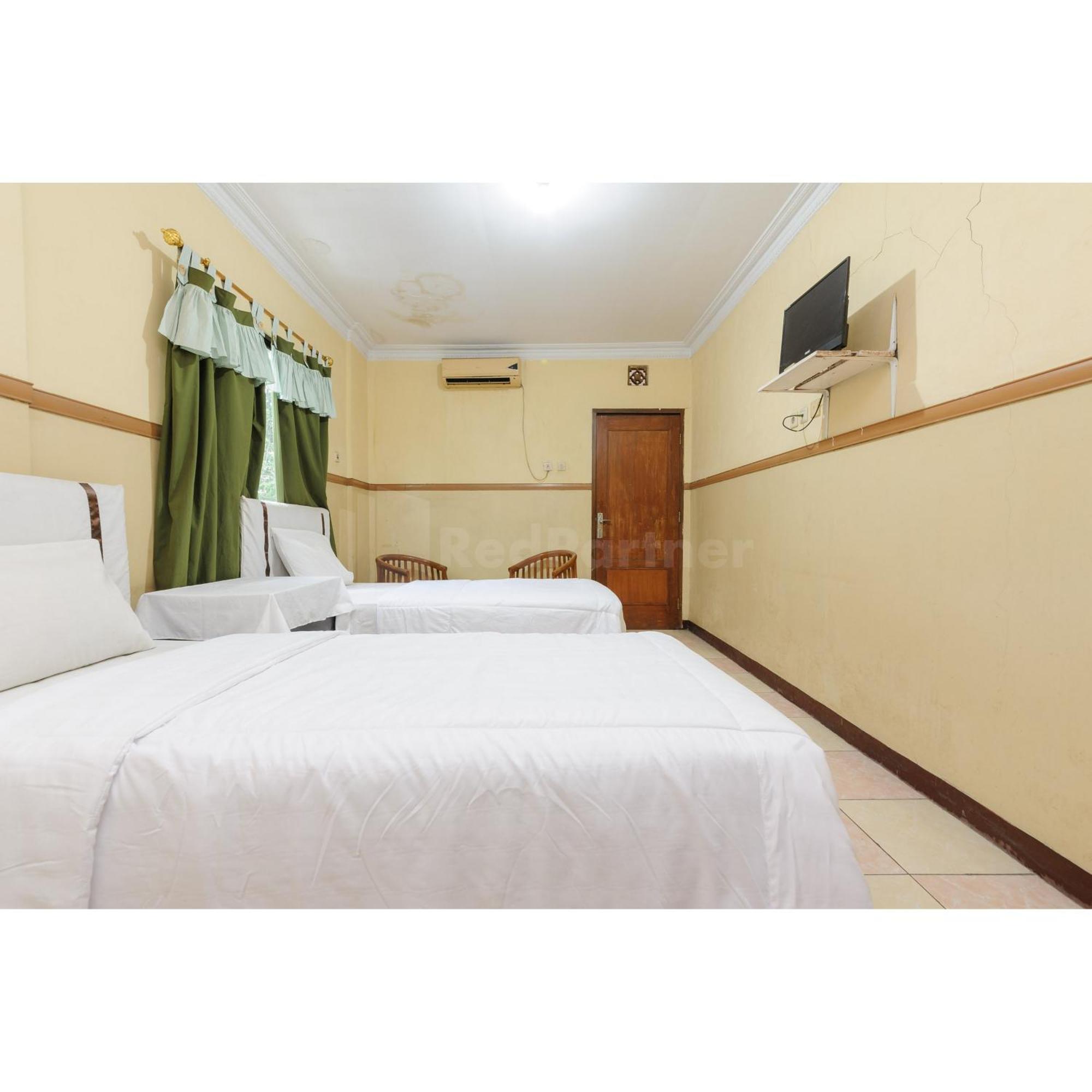 Hotel Al Hakim Syariah Redpartner Bekasi Extérieur photo
