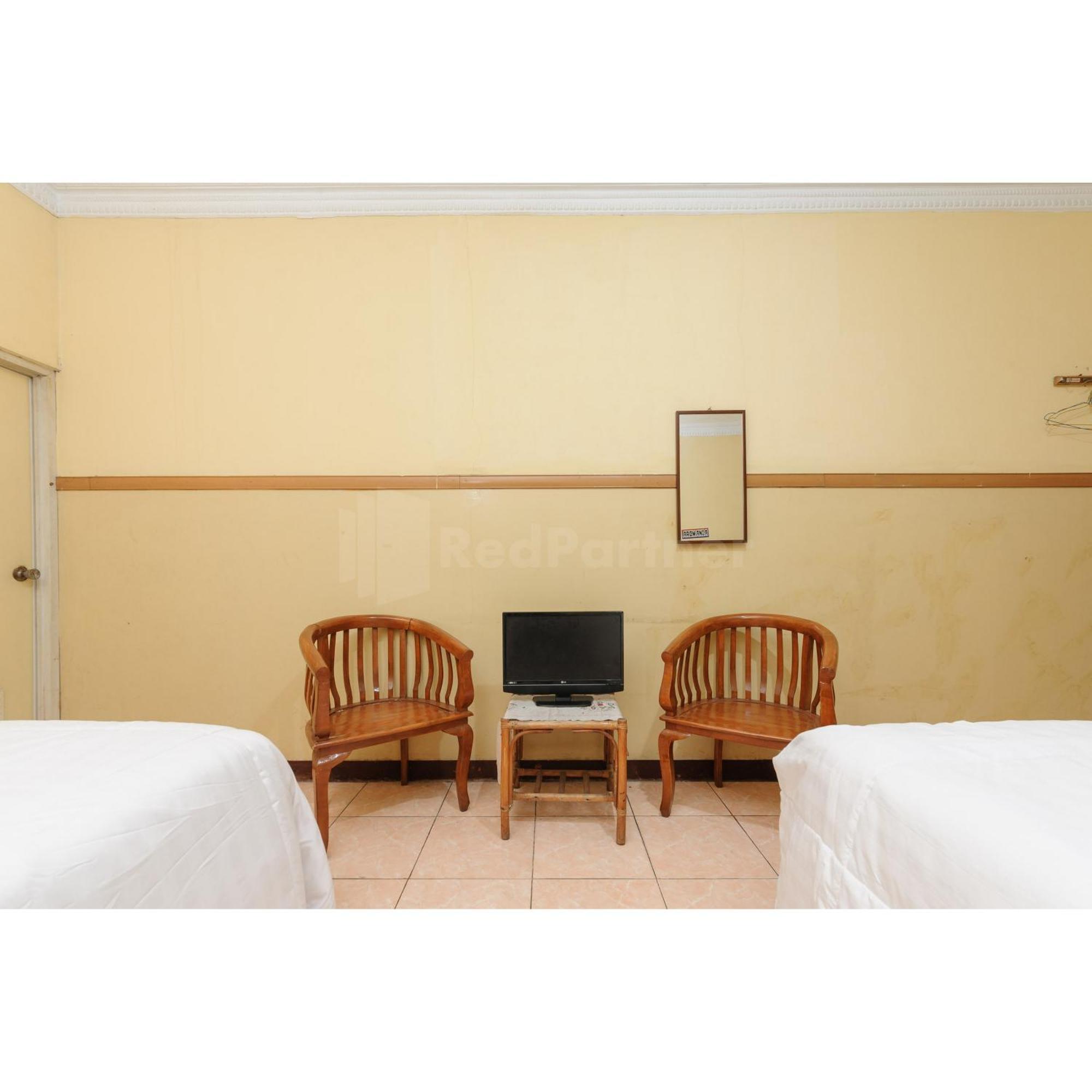 Hotel Al Hakim Syariah Redpartner Bekasi Extérieur photo